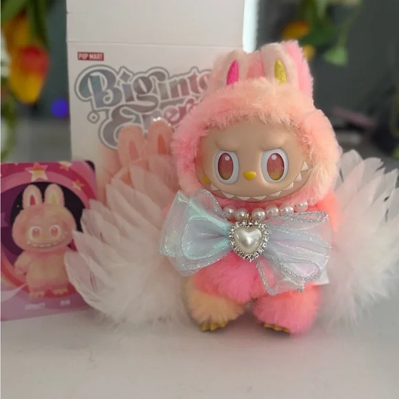 Labubu Plush Pop Mart's The BIG ENERGY series in custom outfit NIB ~ “LOYALTY” - Picture 1 of 13